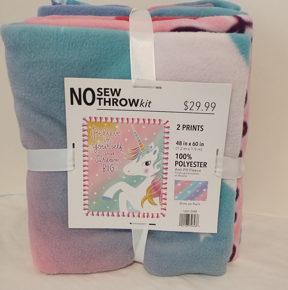 New no sew throw kit, Unicorn